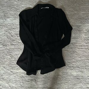 black fabric button up shirt